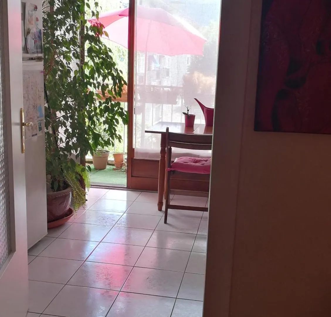 Nine Annecy Apartment